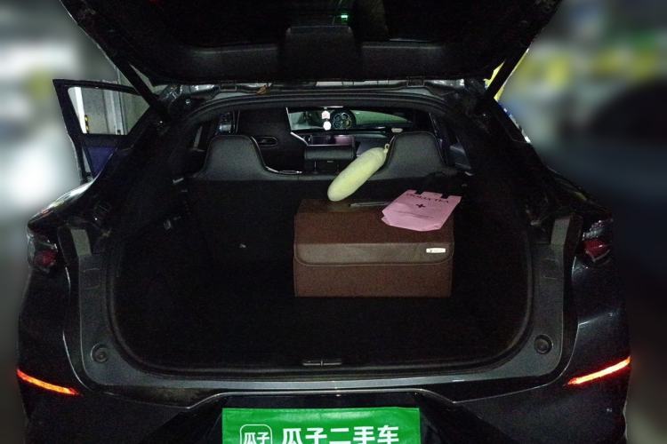Used CHANGAN UNI-T 2023 2nd Generation 1.5T Sport Edition Flagship Version Trunk