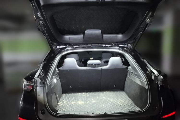 Used CHANGAN UNI-T 2023 2nd Generation 1.5T Sport Edition Flagship Version Trunk