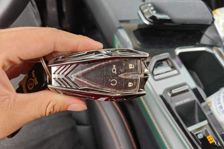 Used CHANGAN UNI-T 2023 2nd Generation 1.5T Sport Edition Prestige Version Vehicle Key