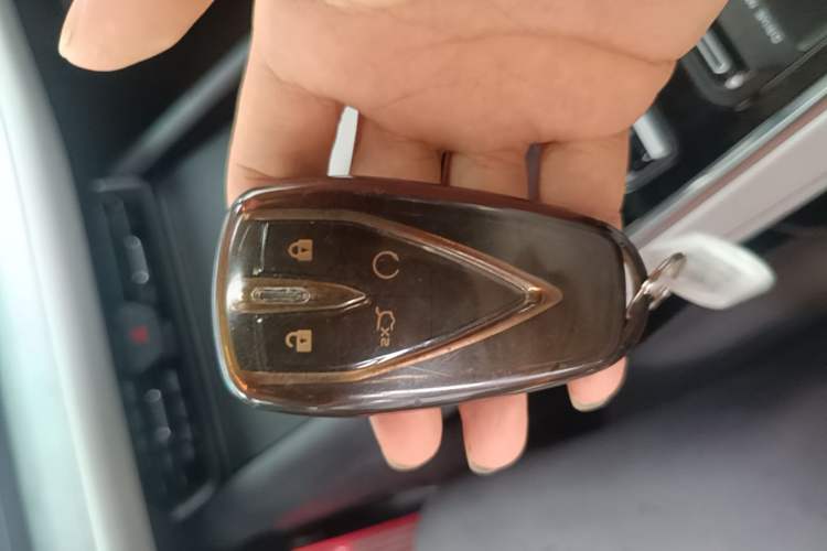 Used CHANGAN UNI-T 2023 Second-Generation 1.5T Prestige Model Vehicle Key