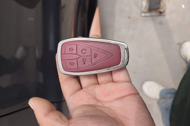 Used CHANGAN UNI-T 2023 2nd Generation 1.5T Sport Edition Flagship Version Vehicle Key