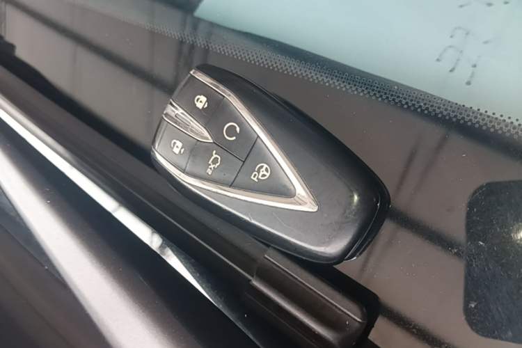 Used CHANGAN UNI-T 2023 2nd Generation 1.5T Sport Edition Flagship Version Vehicle Key