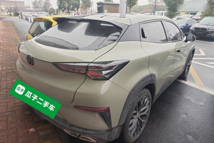 Used CHANGAN UNI-T 2023 Second-Generation 1.5T Prestige Model Exterior 5