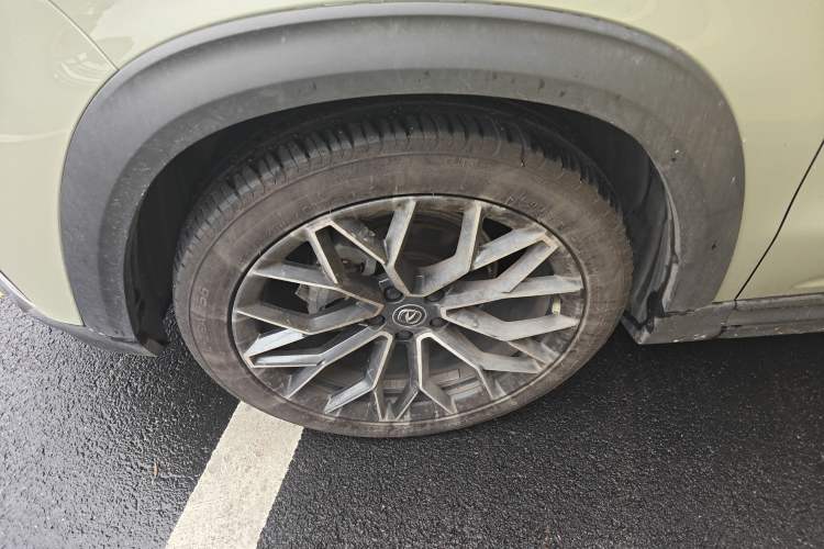 Used CHANGAN UNI-T 2023 Second-Generation 1.5T Prestige Model Exterior 7
