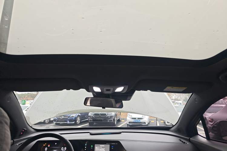 Used CHANGAN UNI-T 2023 Second-Generation 1.5T Prestige Model Headliner