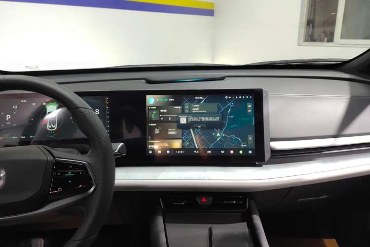 Used CHANGAN UNI-T 2023 Second-Generation 1.5T Prestige Model Audio And AC Panel