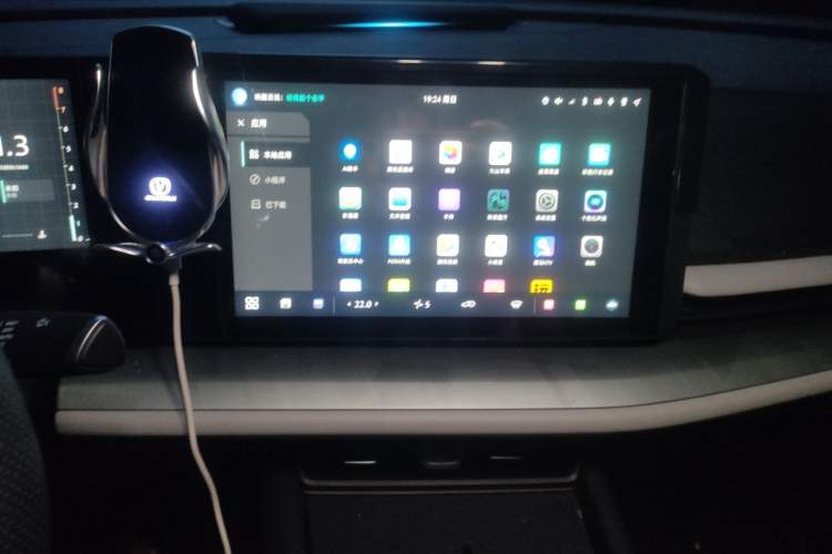 Used CHANGAN UNI-T 2023 Second-Generation 1.5T Prestige Model Audio And AC Panel