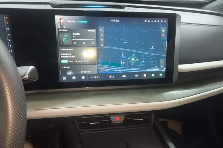 Used CHANGAN UNI-T 2023 Second-Generation 1.5T Prestige Model Audio And AC Panel