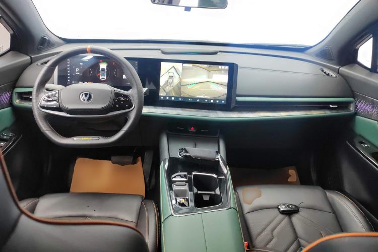 Used CHANGAN UNI-T 2023 2nd Generation 1.5T Sport Edition Flagship Version Center Console