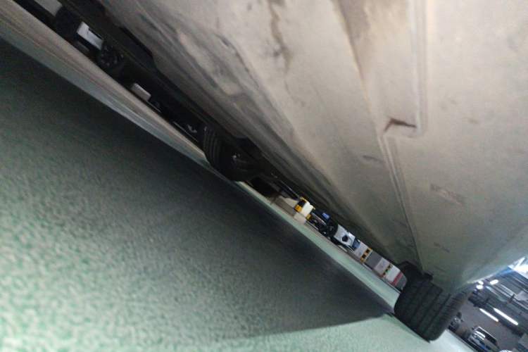 Used CHANGAN UNI-T 2023 Second-Generation 1.5T Prestige Model Chassis Front Left