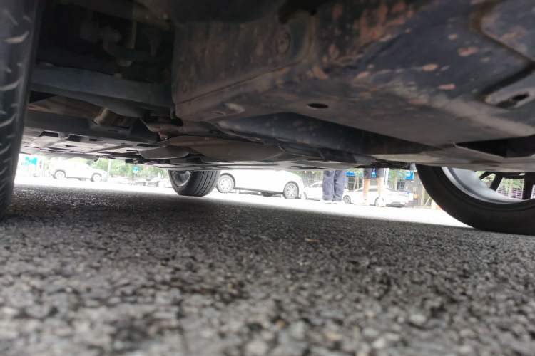 Used CHANGAN UNI-T 2023 Second-Generation 1.5T Prestige Model Chassis Front Right