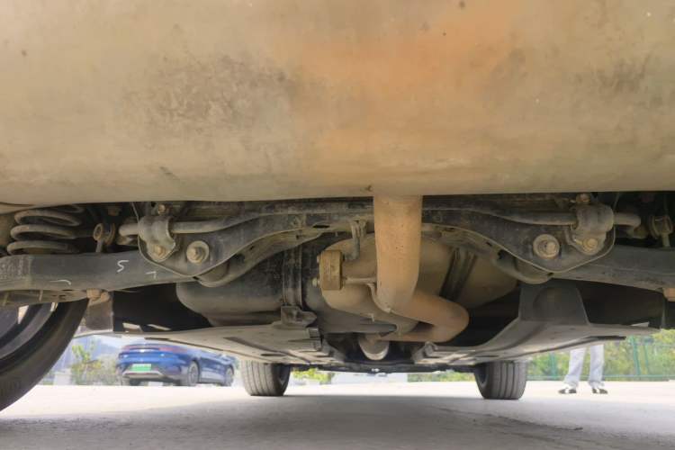 Used CHANGAN UNI-T 2023 Second-Generation 1.5T Prestige Model Chassis Rear