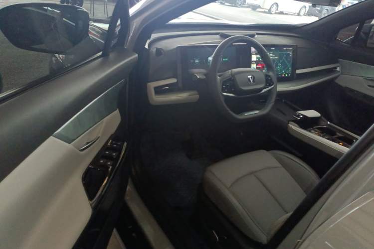 Used CHANGAN UNI-T 2023 Second-Generation 1.5T Prestige Model Driver Seat