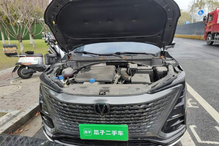 Used CHANGAN UNI-T 2023 Second-Generation 1.5T Prestige Model Engine Bay