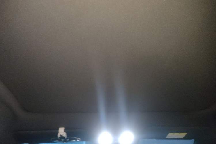 Used CHANGAN UNI-T 2023 Second-Generation 1.5T Prestige Model Headliner