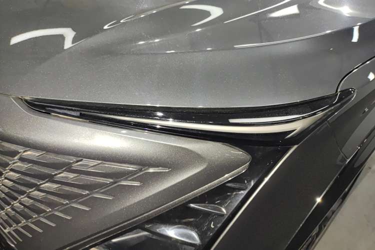 Used CHANGAN UNI-T 2023 Second-Generation 1.5T Prestige Model Left Front Headlight