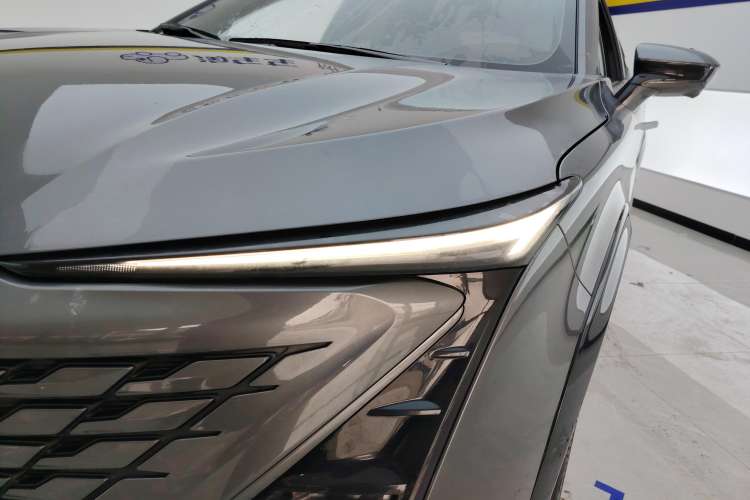 Used CHANGAN UNI-T 2023 Second-Generation 1.5T Prestige Model Left Front Headlight