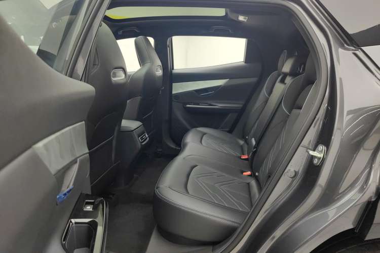 Used CHANGAN UNI-T 2023 2nd Generation 1.5T Flagship Version Left Rear Seat