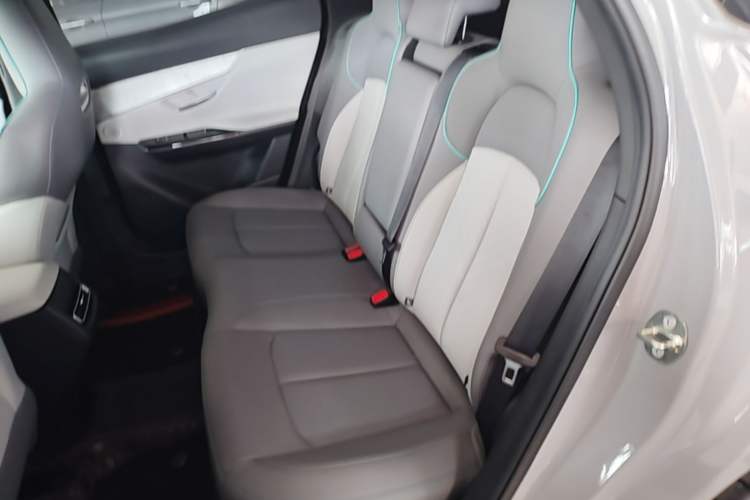 Used CHANGAN UNI-T 2023 Second-Generation 1.5T Prestige Model Left Rear Seat