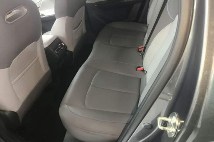 Used CHANGAN UNI-T 2023 Second-Generation 1.5T Prestige Model Left Rear Seat