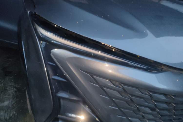 Used CHANGAN UNI-T 2023 Second-Generation 1.5T Prestige Model Right Front Headlight