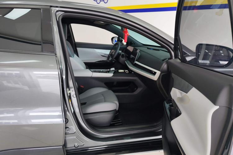 Used CHANGAN UNI-T 2023 Second-Generation 1.5T Prestige Model Right Front Seat
