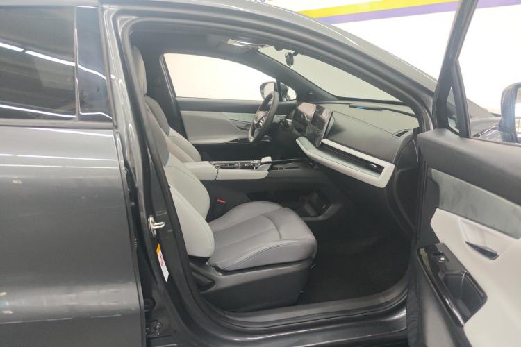 Used CHANGAN UNI-T 2023 Second-Generation 1.5T Prestige Model Right Front Seat
