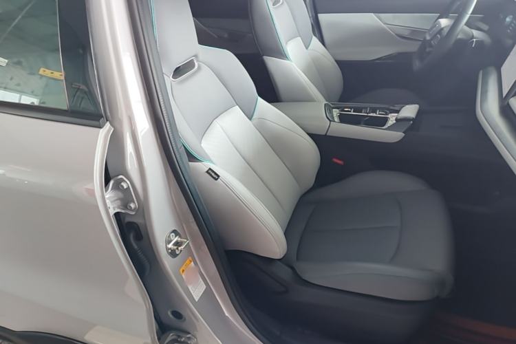 Used CHANGAN UNI-T 2023 Second-Generation 1.5T Prestige Model Right Front Seat