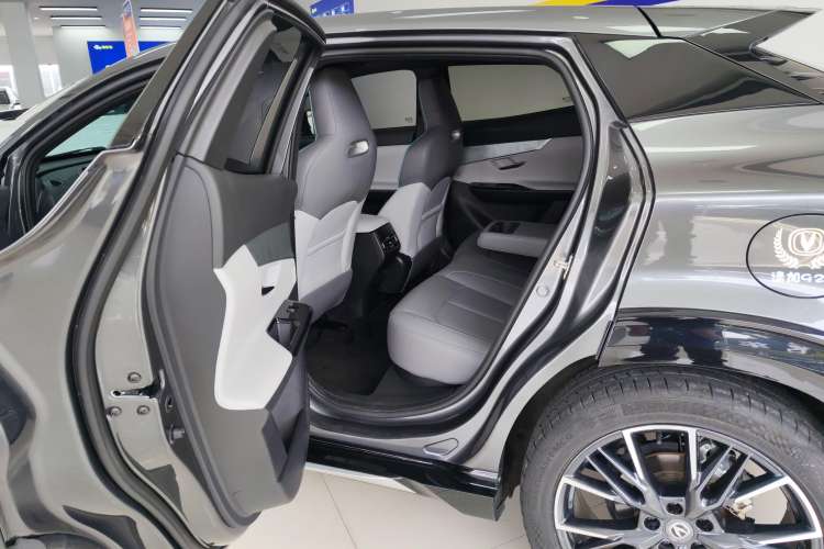 Used CHANGAN UNI-T 2023 Second-Generation 1.5T Prestige Model Right Rear Seat