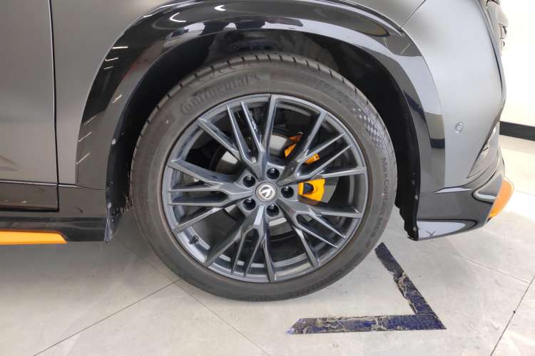 Used CHANGAN UNI-T 2023 2nd Generation 1.5T Sport Edition Flagship Version Right Rear Wheel Hub