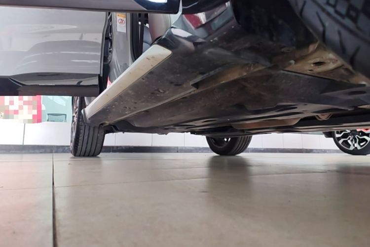 Used CHANGAN UNI-T 2023 Second-Generation 1.5T Prestige Model Right Side Sill