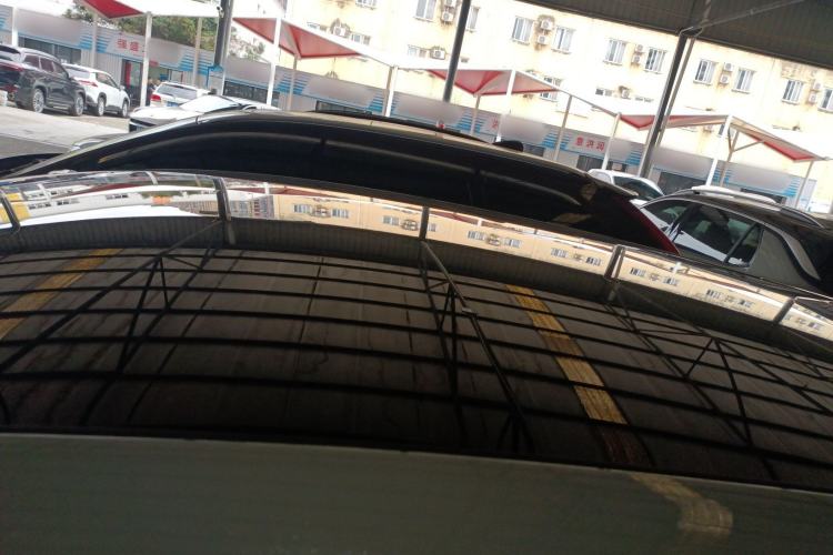 Used CHANGAN UNI-T 2023 Second-Generation 1.5T Prestige Model Roof