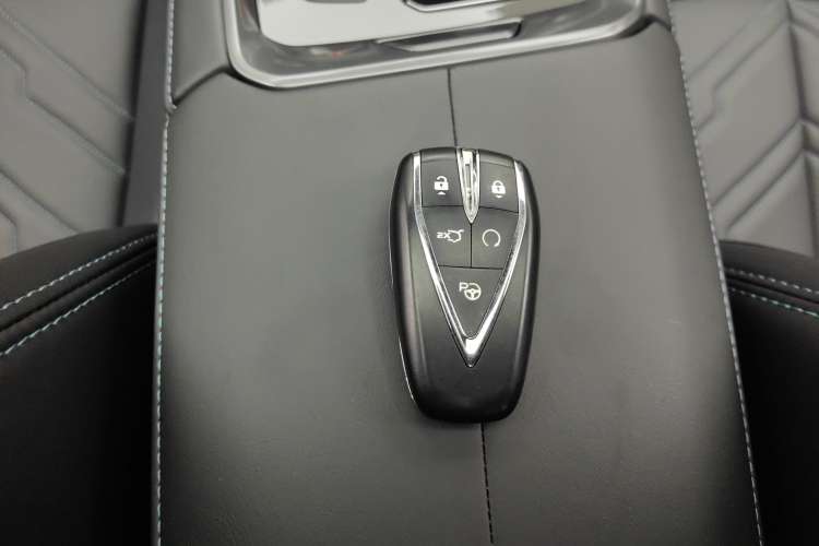 Used CHANGAN UNI-T 2023 2nd Generation 1.5T Flagship Version Vehicle Key