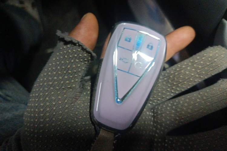 Used CHANGAN UNI-T 2023 Second-Generation 1.5T Prestige Model Vehicle Key