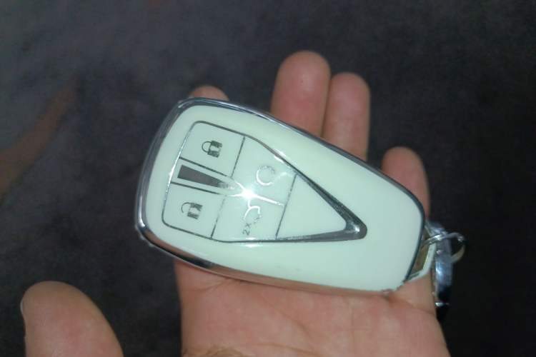 Used CHANGAN UNI-T 2023 Second-Generation 1.5T Prestige Model Vehicle Key