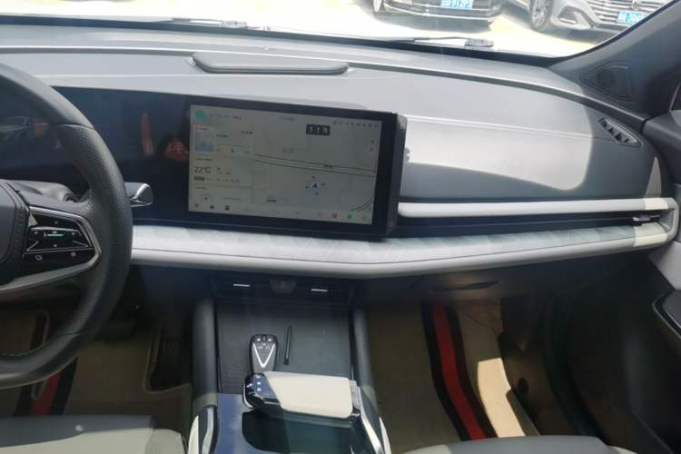 Used CHANGAN UNI-T 2023 2nd Generation 1.5T Luxury Version Audio And AC Panel