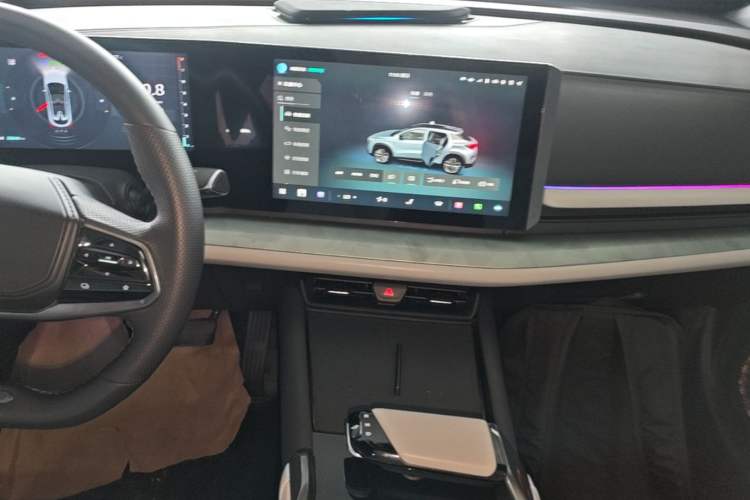 Used CHANGAN UNI-T 2023 2nd Generation 1.5T Flagship Version Audio And AC Panel