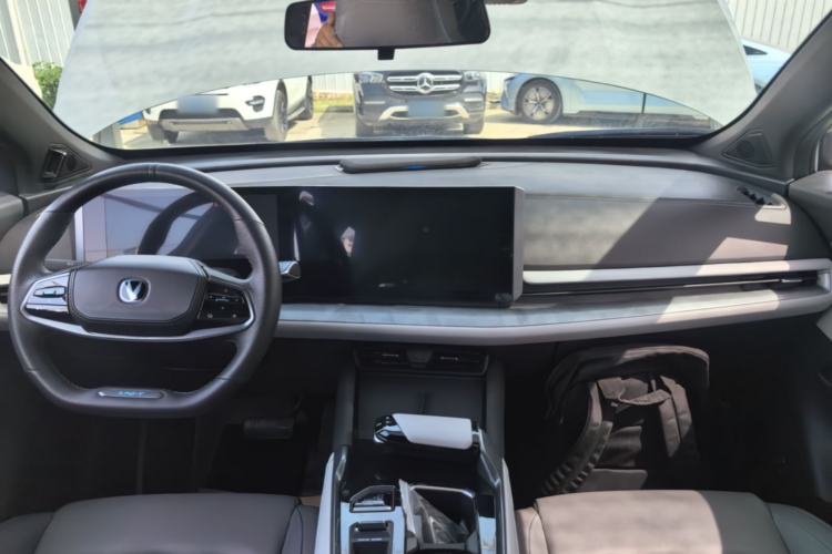 Used CHANGAN UNI-T 2023 2nd Generation 1.5T Flagship Version Center Console