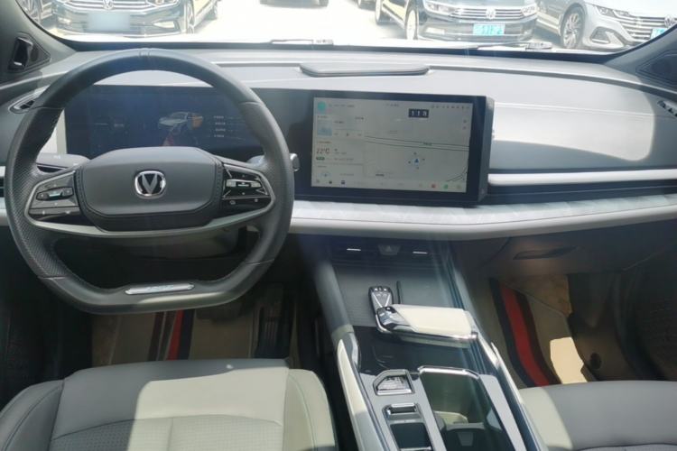 Used CHANGAN UNI-T 2023 2nd Generation 1.5T Luxury Version Center Console