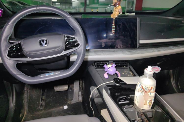 Used CHANGAN UNI-T 2023 2nd Generation 1.5T Luxury Version Center Console