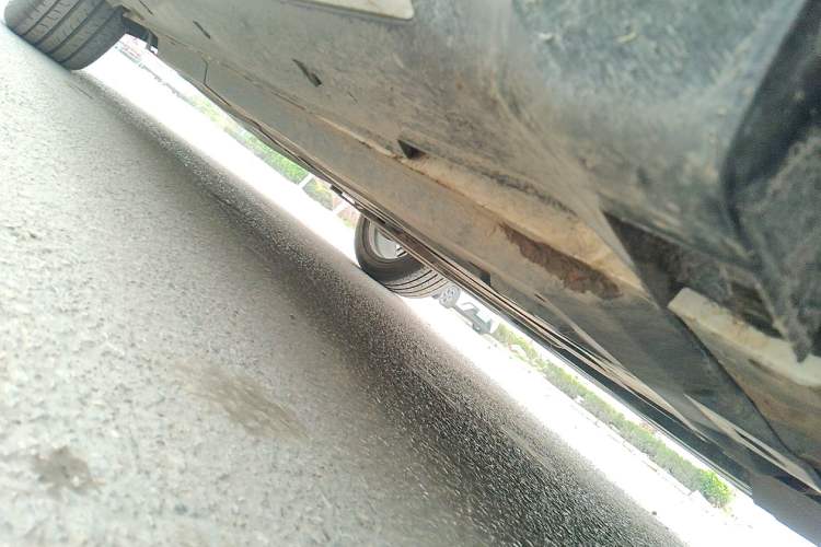 Used CHANGAN UNI-T 2023 Second-Generation 1.5T Prestige Model Chassis Front Right