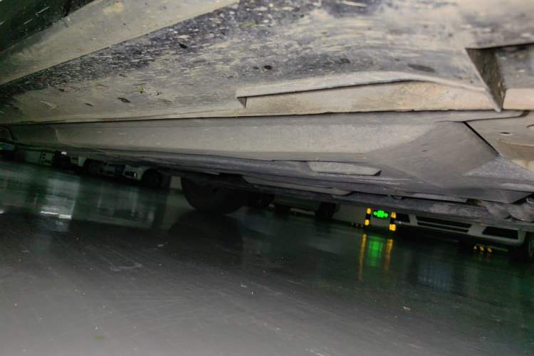 Used CHANGAN UNI-T 2023 2nd Generation 1.5T Luxury Version Chassis Front Right