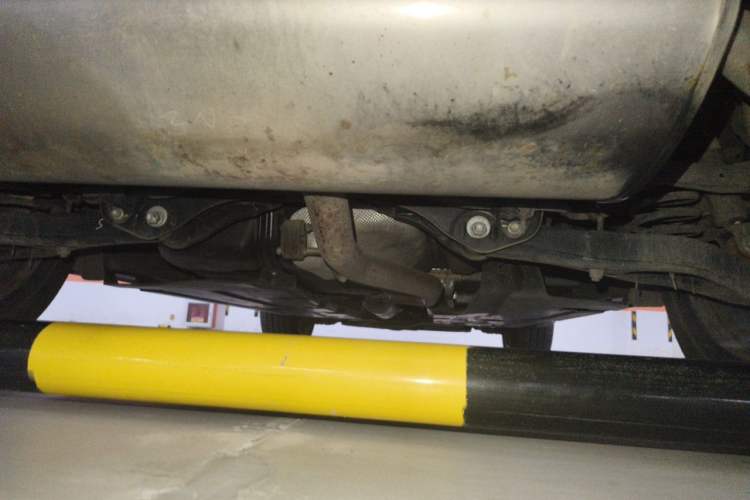 Used CHANGAN UNI-T 2023 Second-Generation 1.5T Prestige Model Chassis Rear