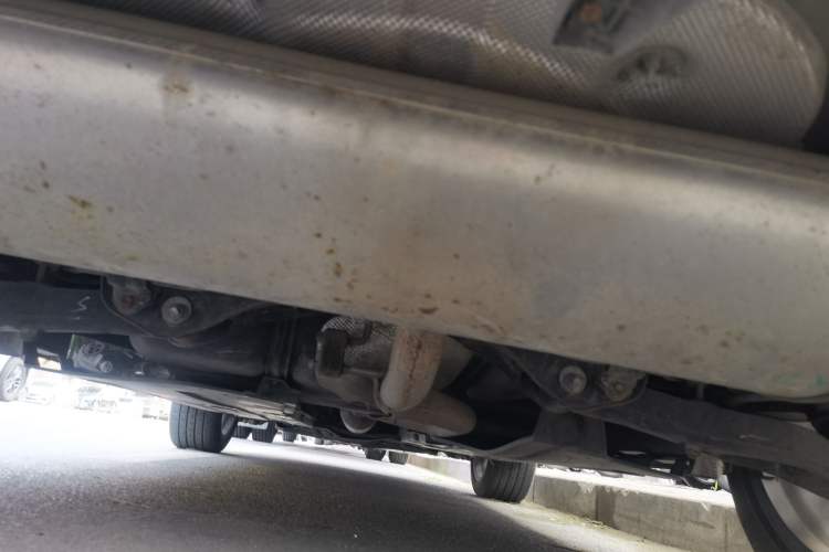 Used CHANGAN UNI-T 2023 Second-Generation 1.5T Prestige Model Chassis Rear