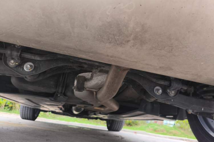 Used CHANGAN UNI-T 2023 Second-Generation 1.5T Prestige Model Chassis Rear