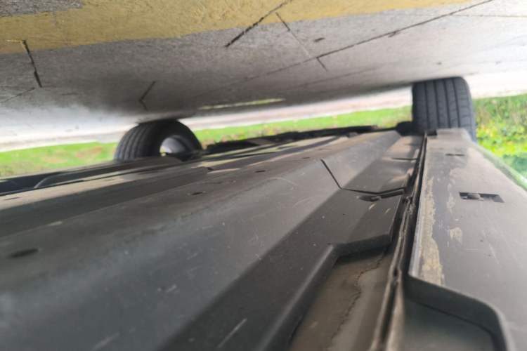 Used CHANGAN UNI-T 2023 Second-Generation 1.5T Prestige Model Chassis Rear Left