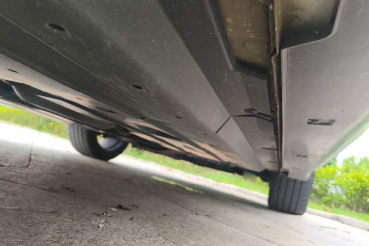 Used CHANGAN UNI-T 2023 Second-Generation 1.5T Prestige Model Chassis Rear Right