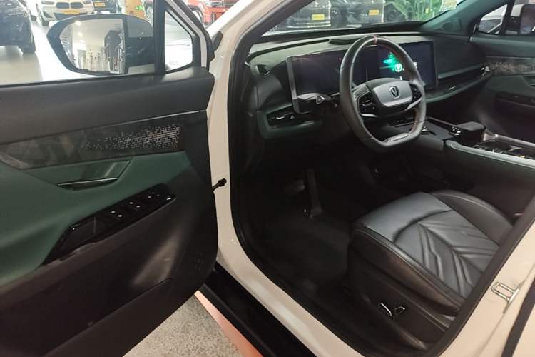 Used CHANGAN UNI-T 2023 2nd Generation 1.5T Sport Edition Prestige Version Driver Seat