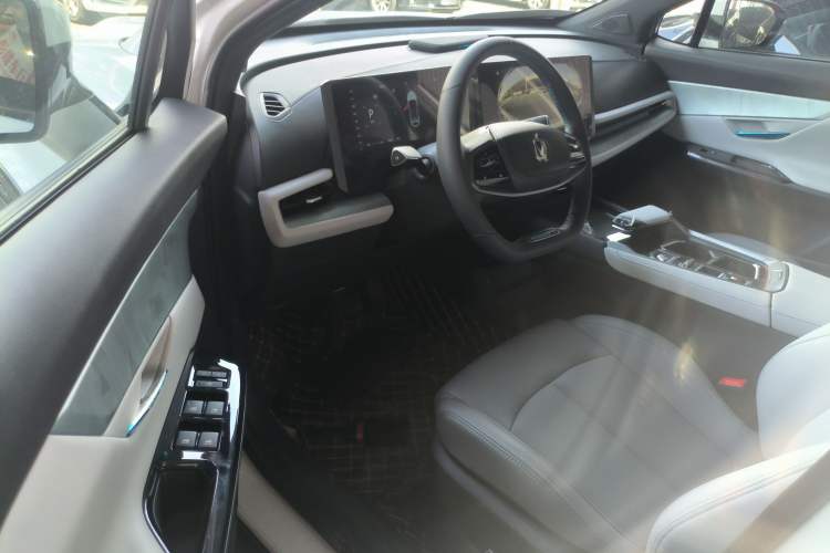Used CHANGAN UNI-T 2023 Second-Generation 1.5T Prestige Model Driver Seat