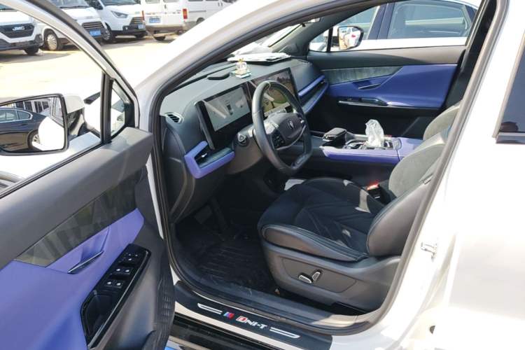 Used CHANGAN UNI-T 2023 2nd Generation 1.5T Sport Edition Prestige Version Driver Seat